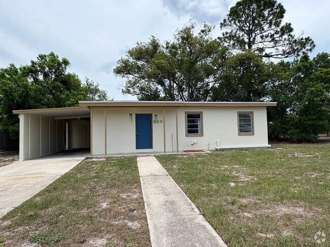 Building Photo - Totally Remodeled Deltona Beauty Rental