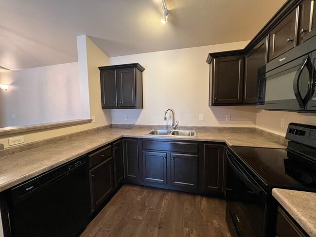 Photo - Meadowbreeze Crossing