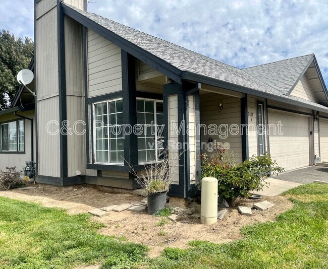 Building Photo - 7467 Power Inn Rd Rental