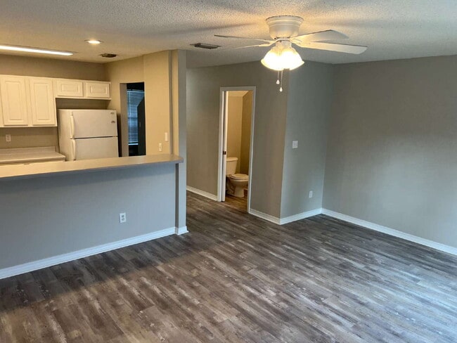 Photo - "Charming 2-Bed Townhouse in Fort Walton B...
