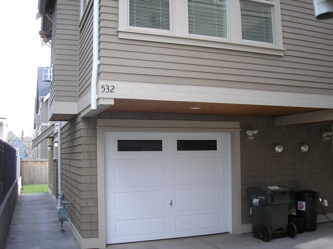 Photo - 532 24th Ave S