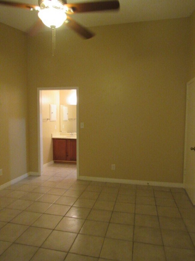 Photo - Convenient to Navy Federal & Pine Forest/Nine Mile Road area!