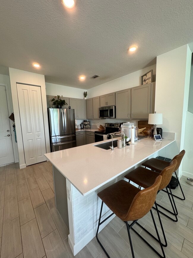 Photo - 1011 White Oak Ter