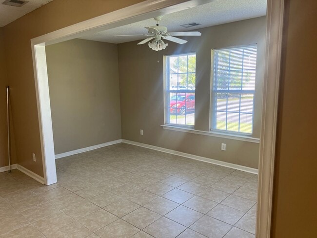 3806 Maypop Cir