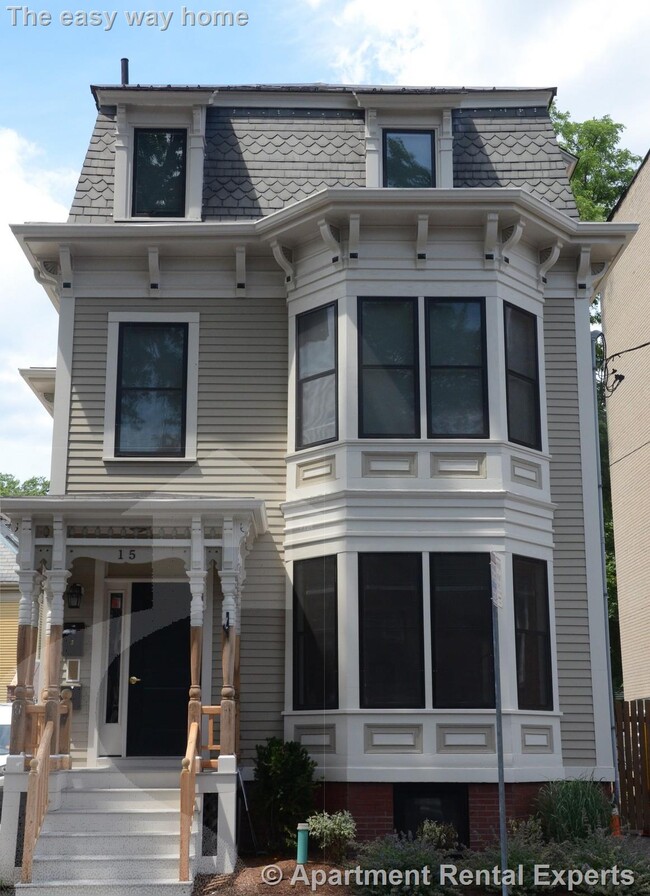 Building Photo - 15 Langdon St Unit #1