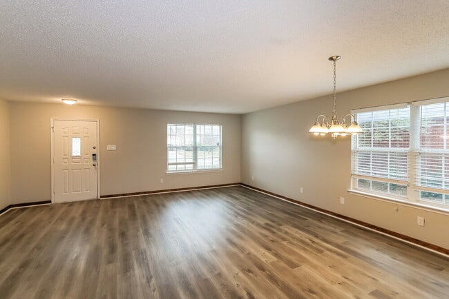 Photo - 10173 Chapel Springs Trail