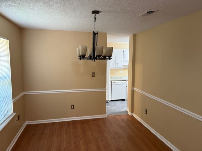 Photo - 2962 Bridgeport Dr