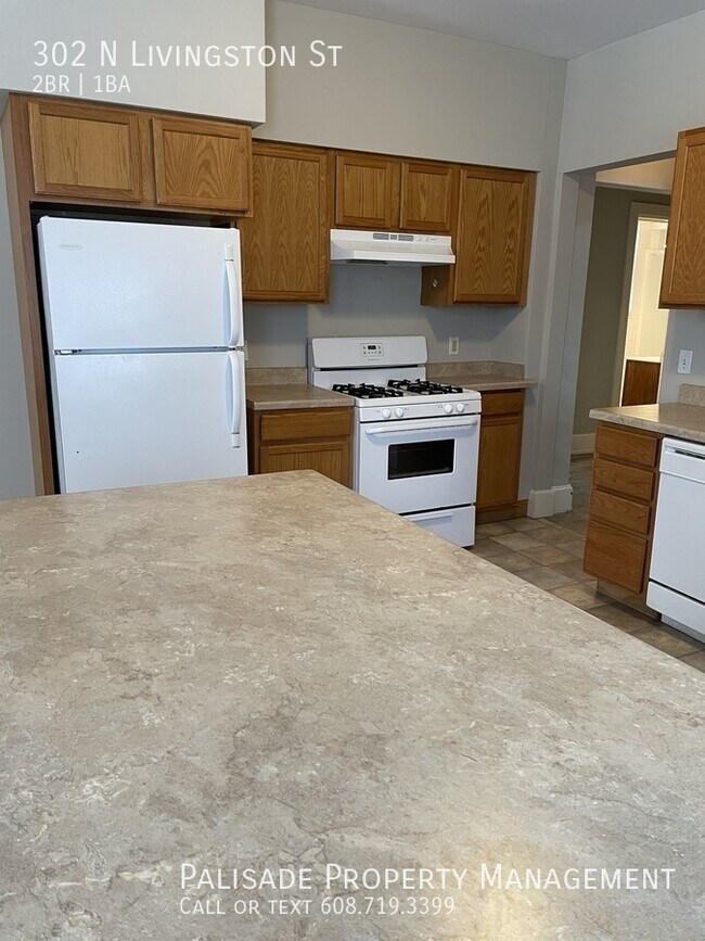 Photo - 302 N Livingston St