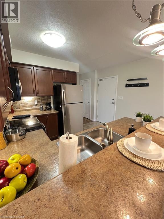 Photo - 35 Mountford Dr