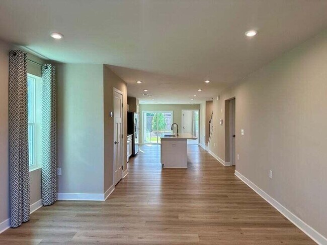 107 Oxbow Dr