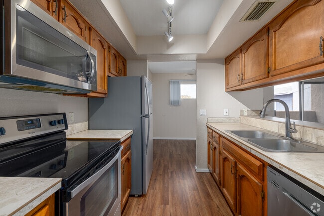 2 habitaciones, 2 baños - 1100 pies cuadrados - Cocina - Mountain View Gardens Apartments