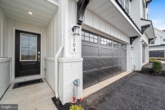 Building Photo - 104 Lizabetta Ln