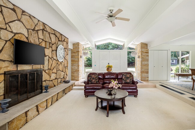 Photo - 3528 Potter Rd