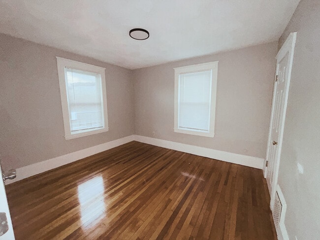 Photo - 46 Grove St Unit 3