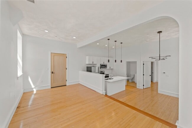 Photo - Palace Apartments