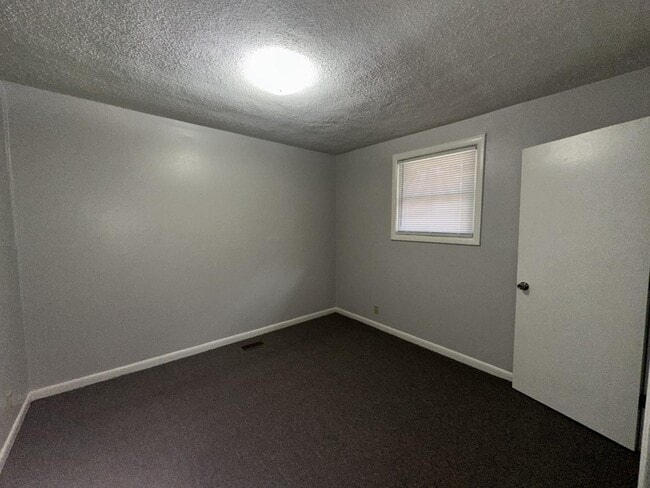 Photo - 1186 Green Acres Rd