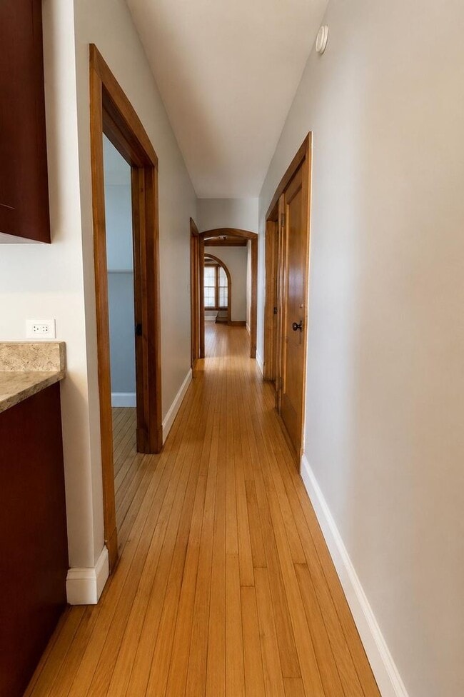 Photo - 1900 Highland Ave Unit 1F