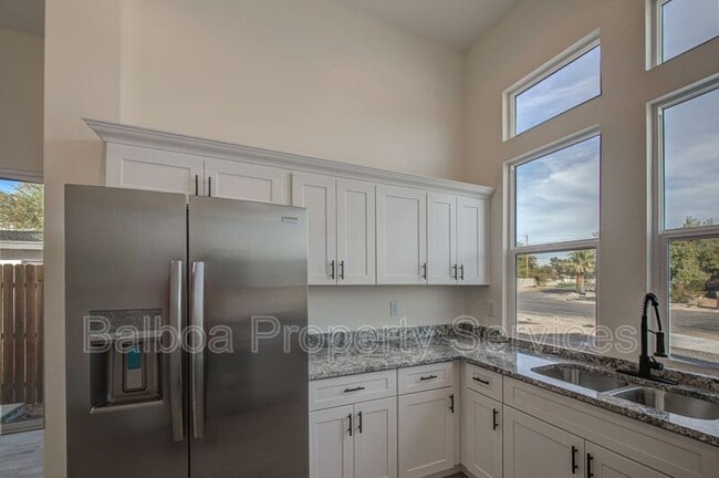 Photo - 212 2nd Ave E