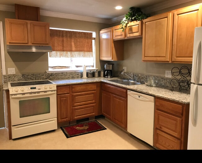 Photo - 282 Gallaway Ln