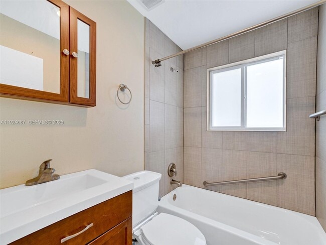 1520 NE 14th Terrace