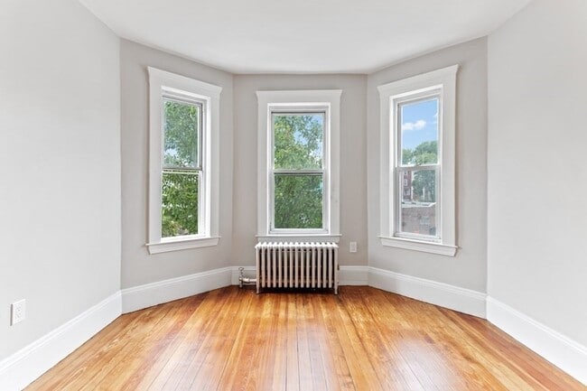 Photo - 426 Bowdoin St Unit 1