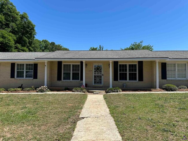1218 Creekwood Dr