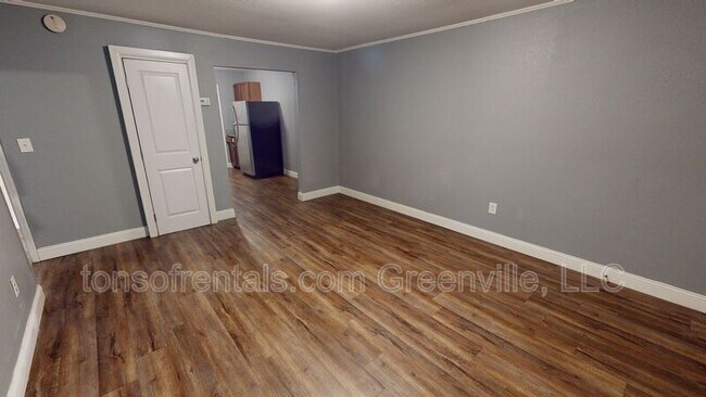 Photo - 88 W Park Dr