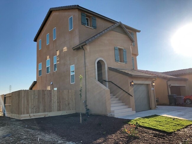 Photo - 166 Barker Ln