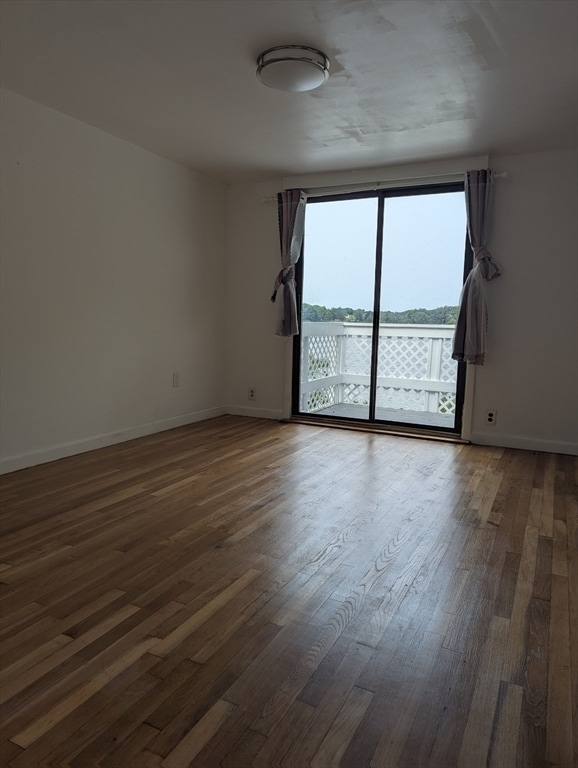 Photo - 144 Lake Shore Dr