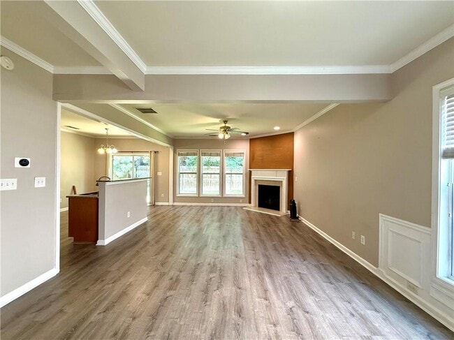 2852 Briaroak Dr