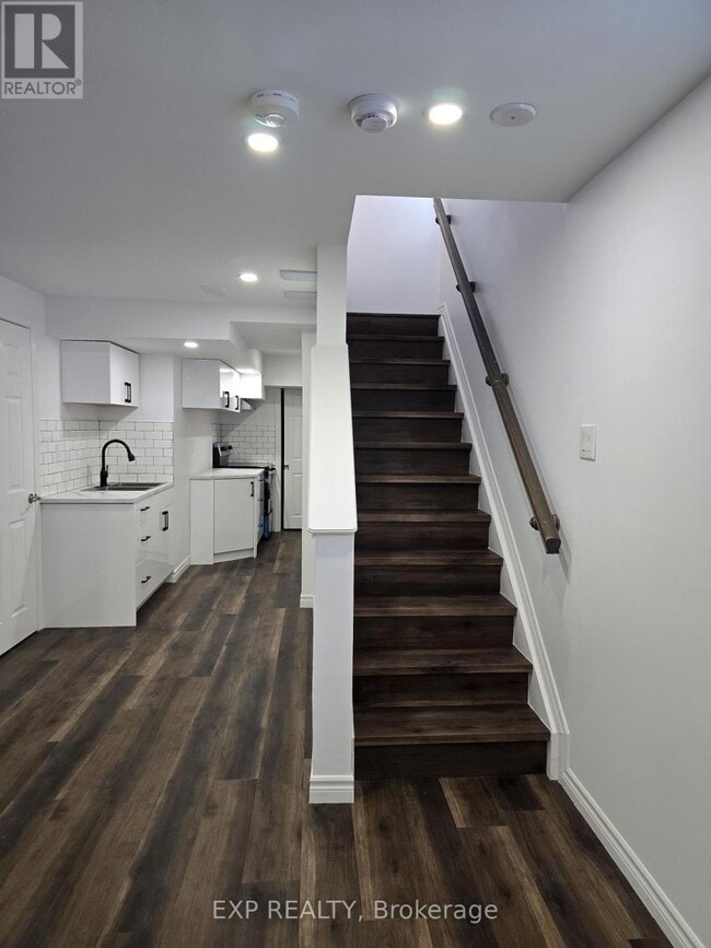 Photo - 511- B PARADE DRIVE