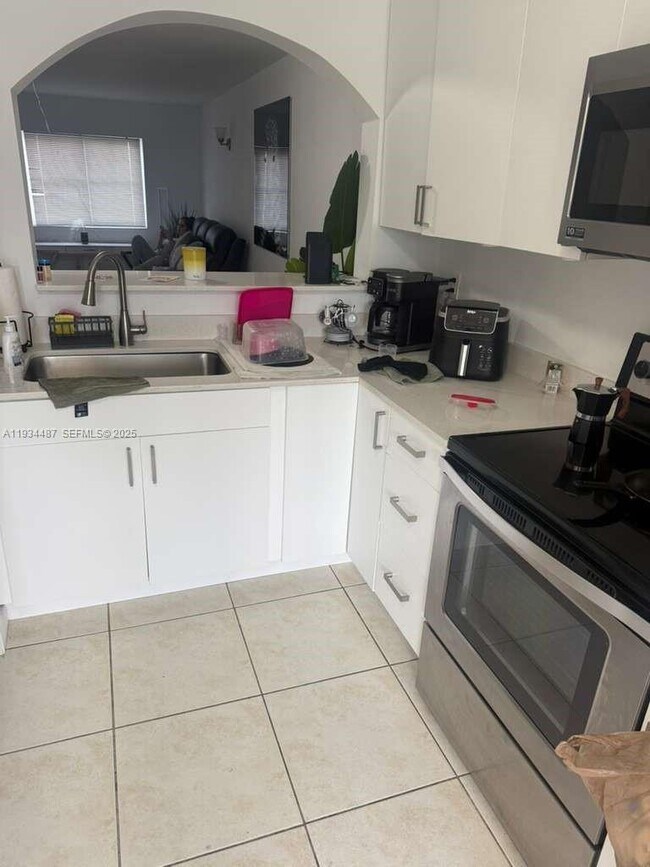 Photo - 1250 SE 26th St Unidad 102