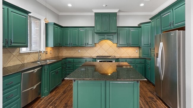 Photo - 3 Bedroom Home in U Club | Community Pool | Fenced Patio