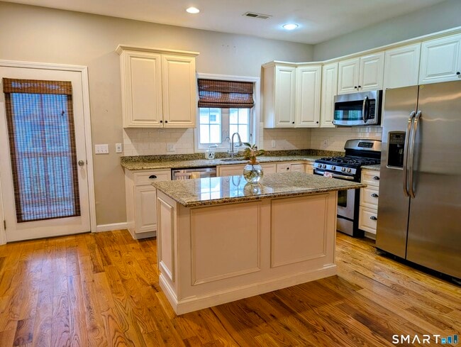 Photo - 15 Old Oak Dr Unit 15