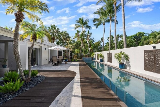 Photo - 1100 Westway Dr