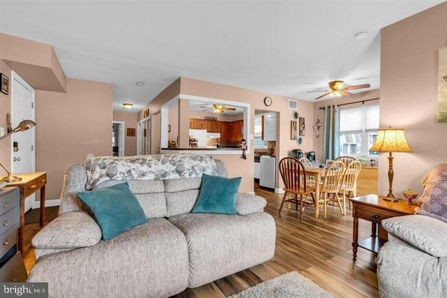 Photo - 27 Florence Tollgate Pl Unit 27-2