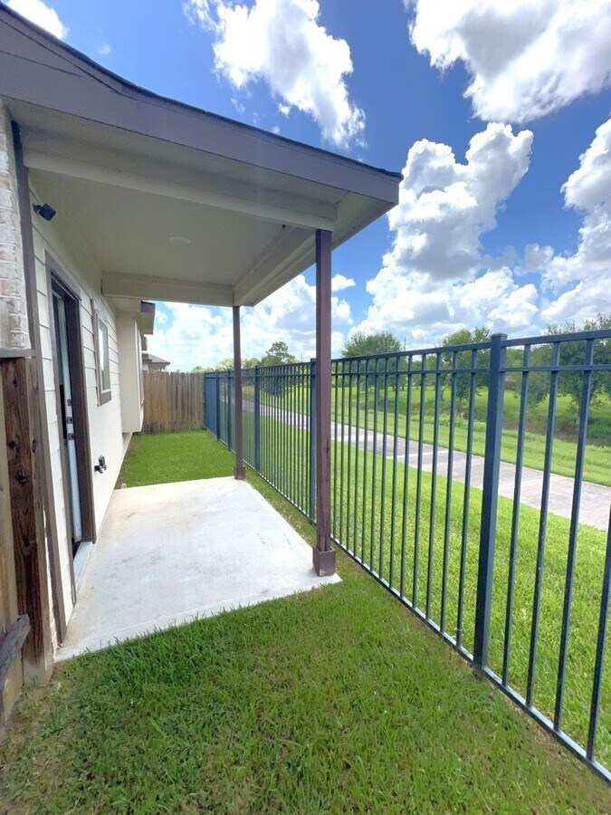 Photo - 7118 Fannin St