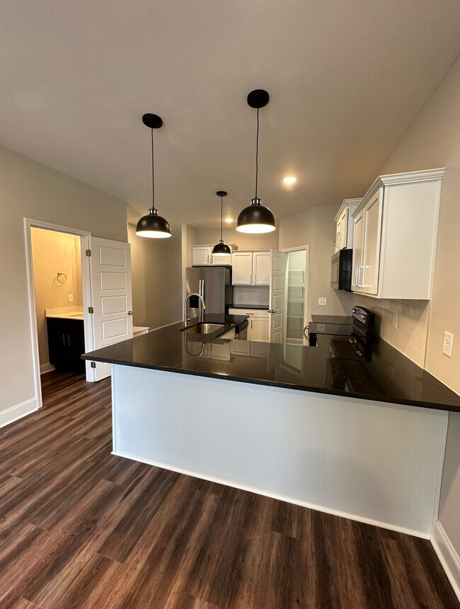 Photo - 119 W Rossview Rd