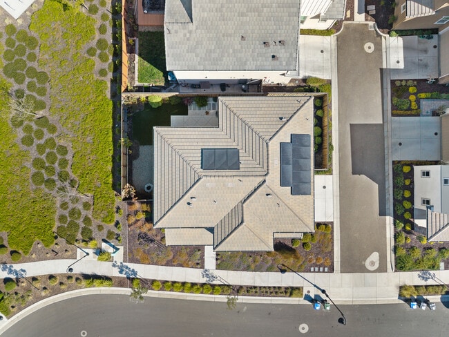 2476 Laramie Cir