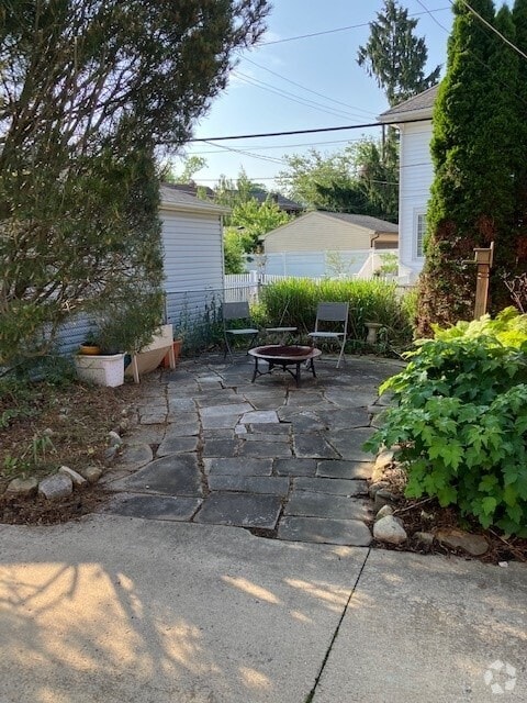 rear sandstone patio - 17003 Hilliard Rd Rental