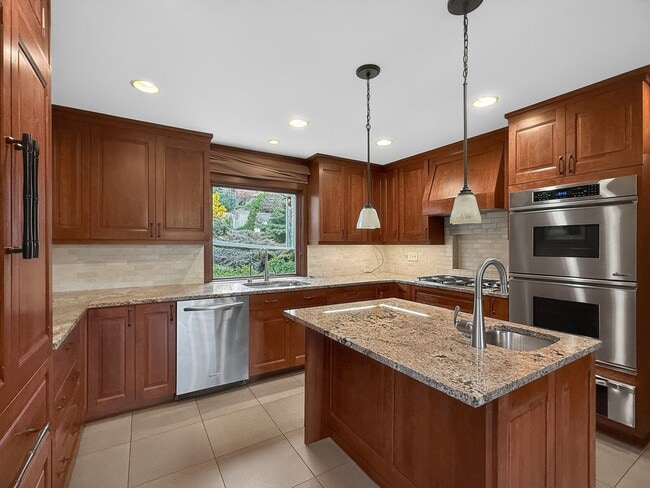 Photo - 5333 134th Ave SE