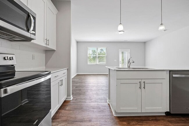 Photo - 3 Bedroom END unit Townhome in Clayton