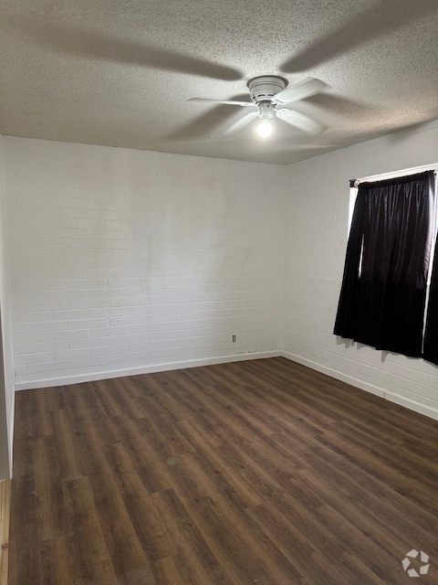 Building Photo - 3945 W Orange Dr Rental