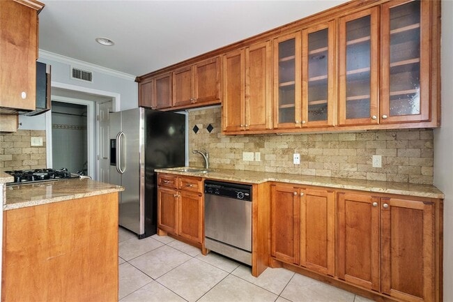 Building Photo - 407 E 45th St Unit 211 Rental