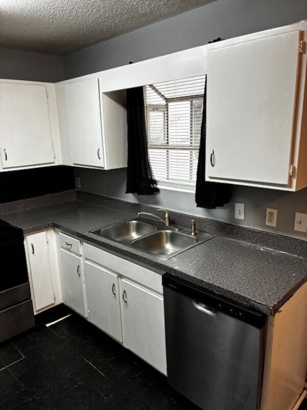 Photo - 111 E 1st St