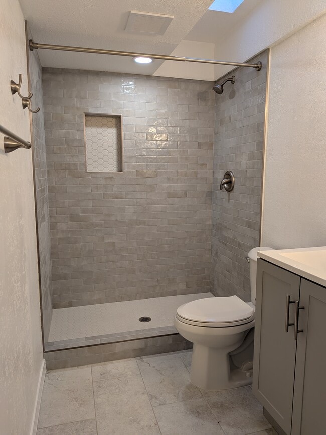 Photo - 122 S Hardy Dr Unit 30