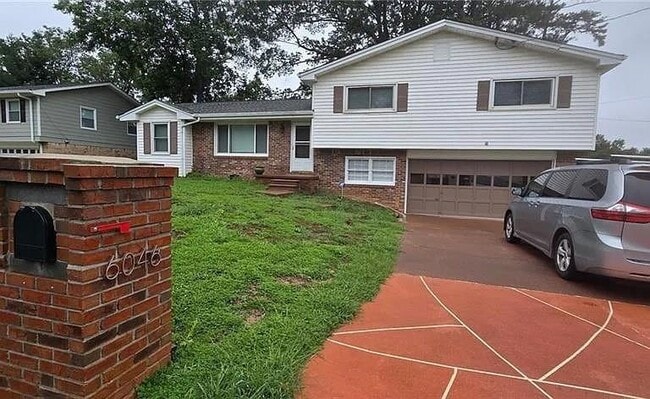 Building Photo - 6046 Danbury Ct