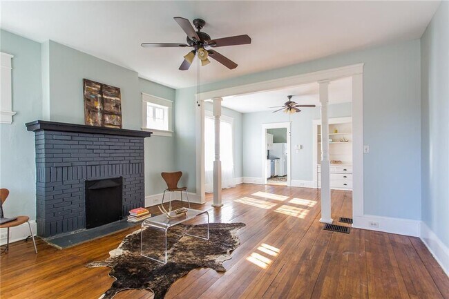 Photo - 730 Lexington Ave SW