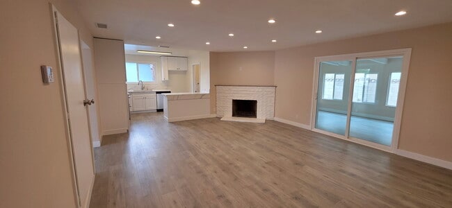 Photo - 23300 Welby Way