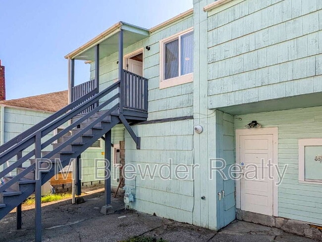 Photo - 2218 Hoyt Ave Condo Unit B